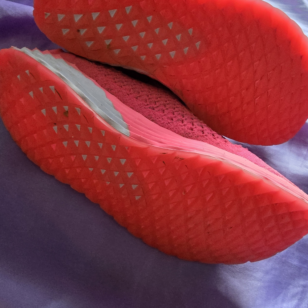 NOBULL Women's Knit Runner Hot Pink Athletic Shoes - Picture 4 of 6